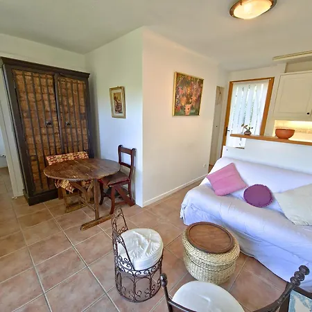 La Pinede - Small 2 Bedroom Sea View - With Swimming Pool Le Lavandou