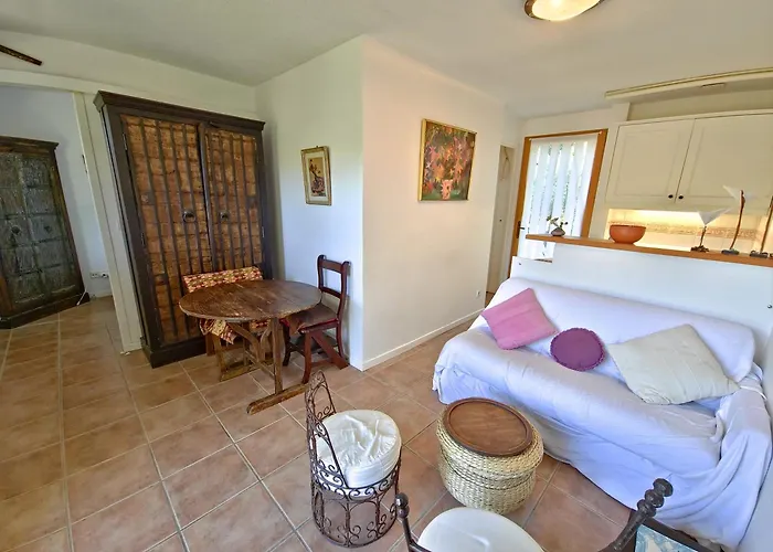 La Pinede - Small 2 Bedroom Sea View - With Swimming Pool Le Lavandou